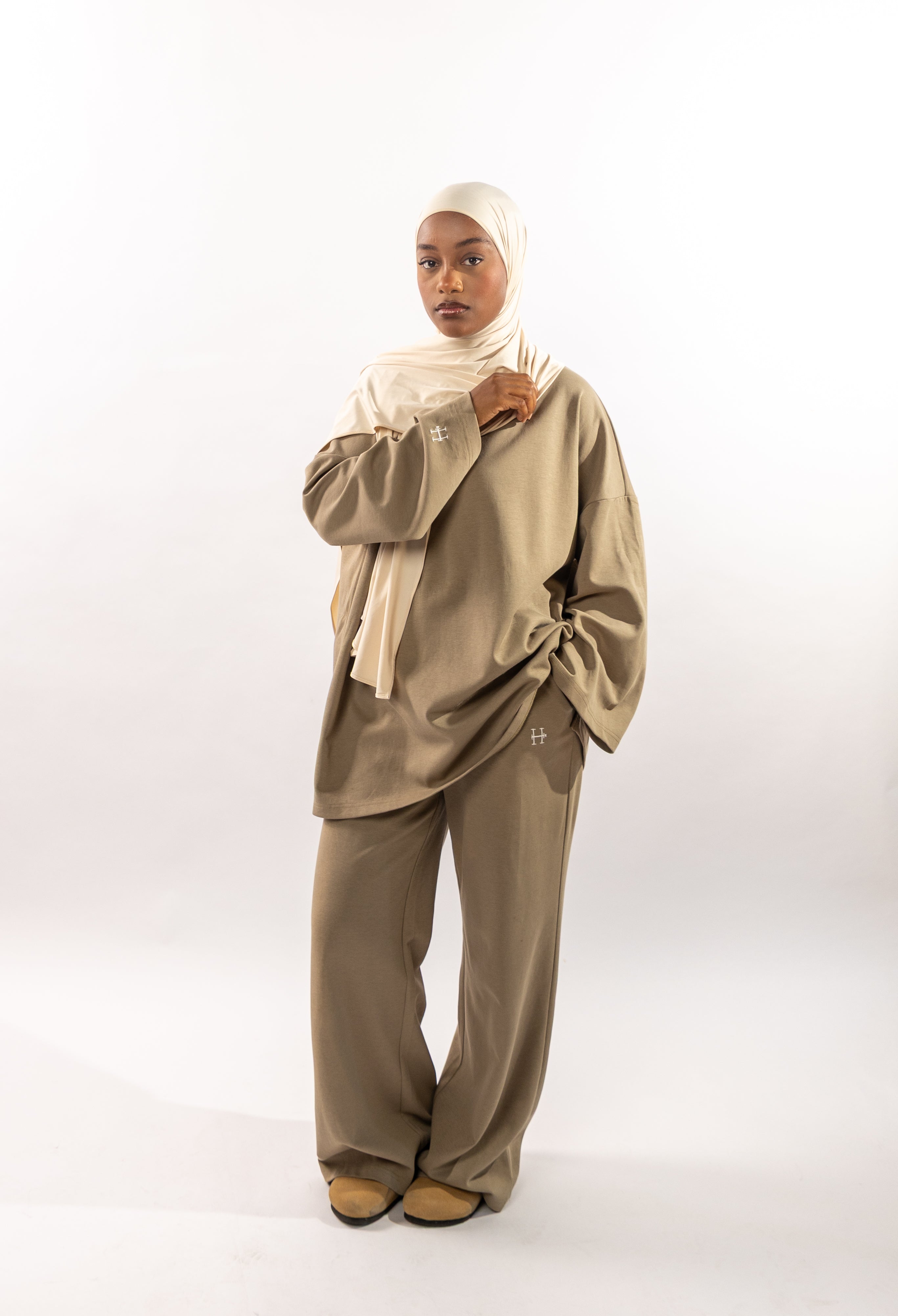 ENSEMBLE ESSENTIAL - TAUPE