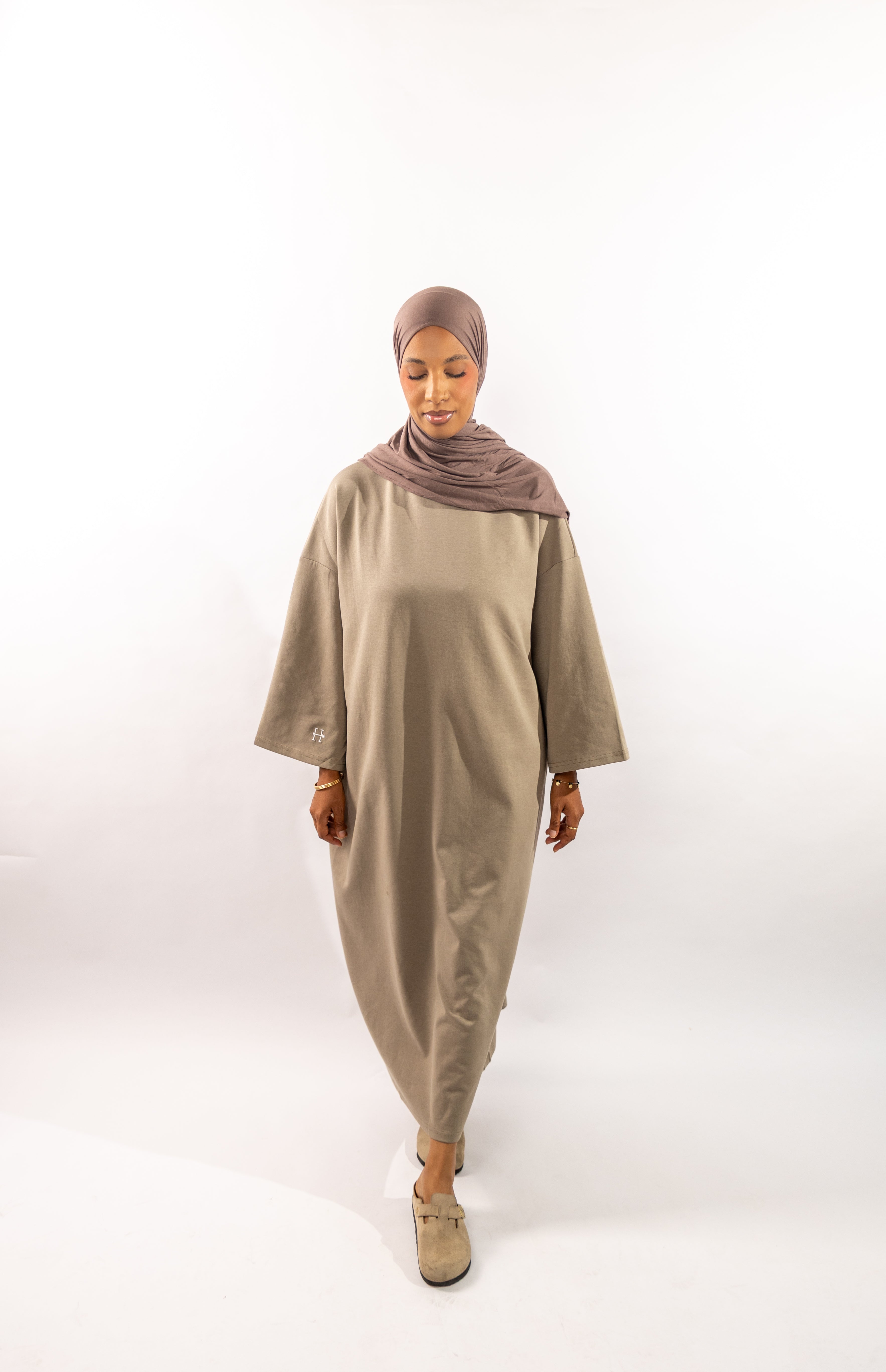 ROBE ESSENTIAL - TAUPE